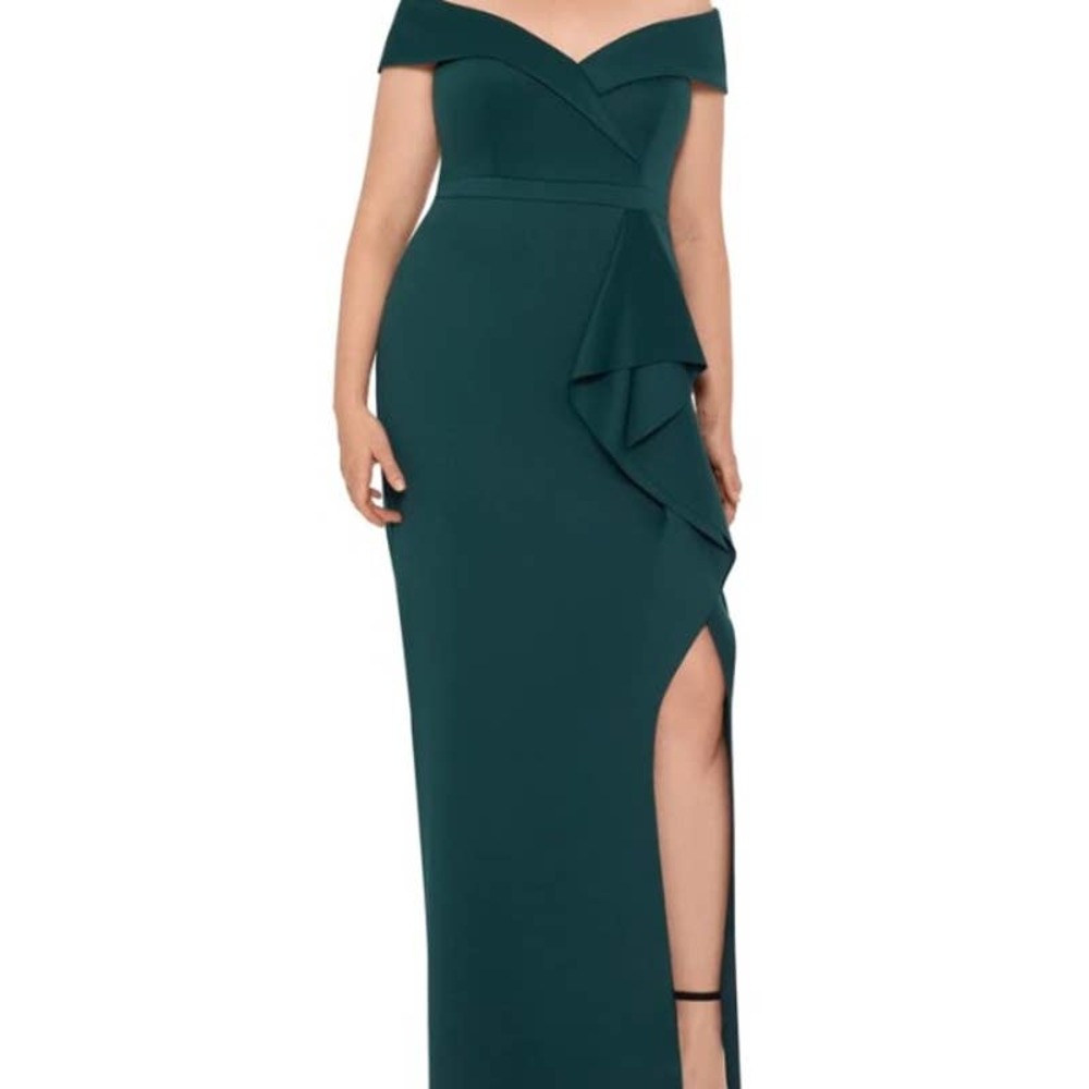 XSCAPE sz 8 emerald green off the shoulder maxi dress gown
